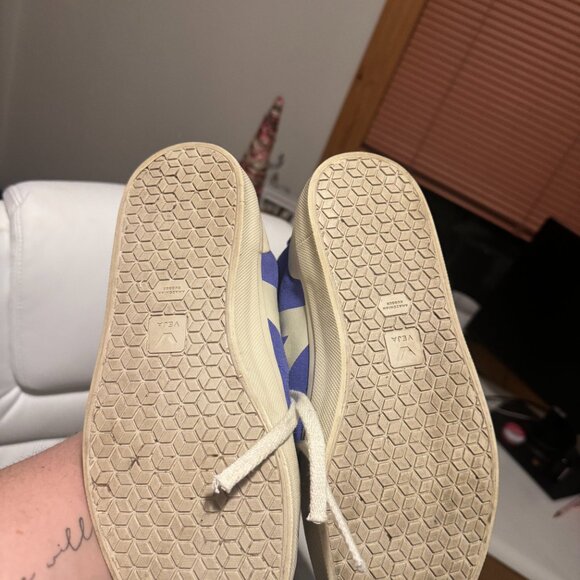 RARE Veja Wata II Sneakers Unisex - Size: W-US 10/M-US 8.5 / EU 41 - Picture 3 of 7